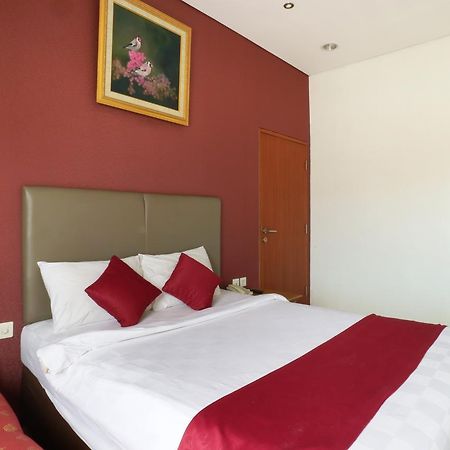 Hotel Blue Pacific Τζακάρτα Εξωτερικό φωτογραφία
