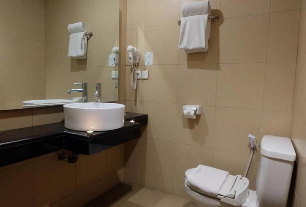 Hotel Blue Pacific Τζακάρτα Εξωτερικό φωτογραφία